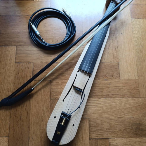 Pontian lyra left-handed handmade, like new with accessories
