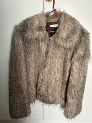 Faux fur coat Promod new, size S-M, beige