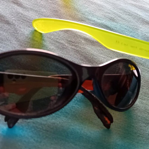 Invu children's polarized sunglasses used, gray green frame and lenses