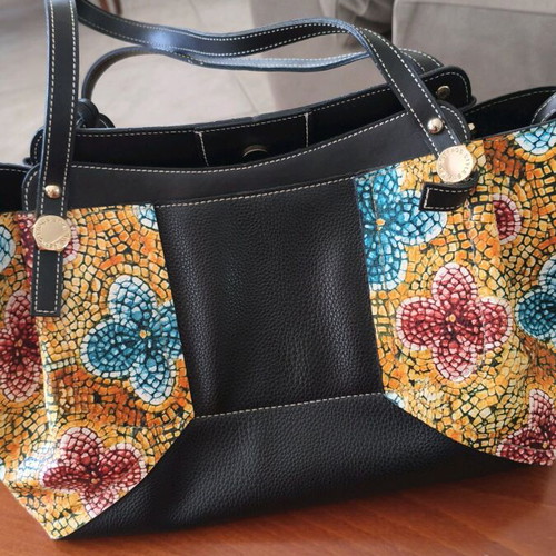 Elizabeth George shoulder bag with colorful butterfly print