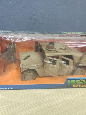 Elite Force Humvee Army Desert Ops 1:18 vehicle model new