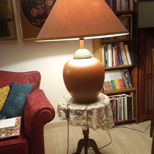French table lamp like new with ceramic base and fabric shade