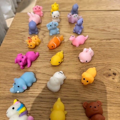 Squishies Mochi like new, pack of 21 pieces