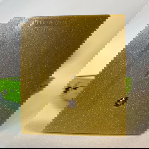 Nintendo Game Boy Color Lime Green като нов с оригинални Pokemon Gold и Mario & Yoshi