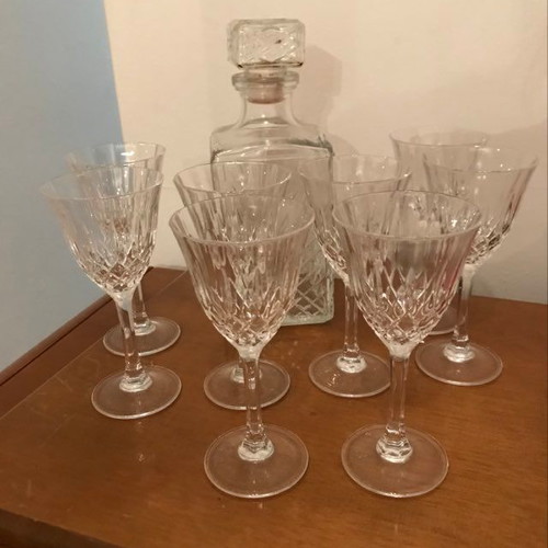 Crystal wine glass set with decanter, like new