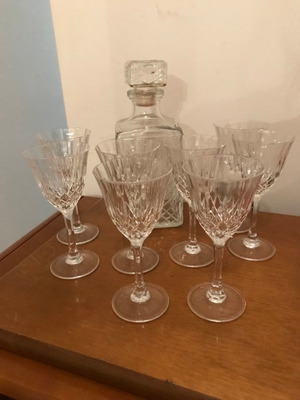 Crystal wine glass set with decanter, like new