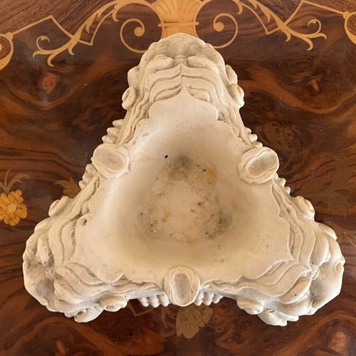 Elephant statue and lion ashtray used