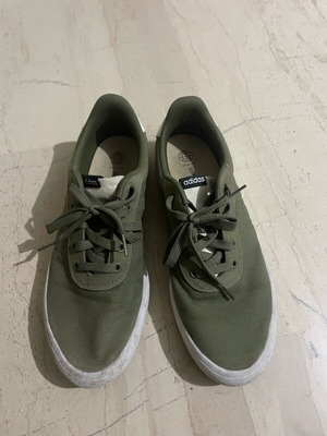 Adidas summer shoes like new, size 44, green