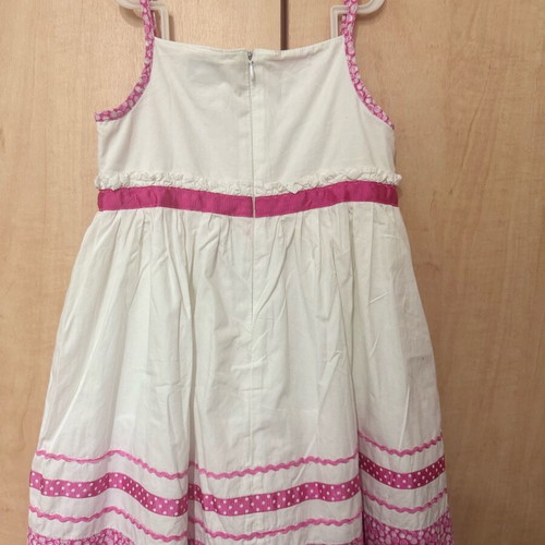 Girls' dress like new for 5-year-old girl