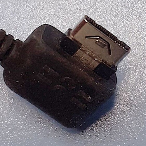 LG FastPort wired headphones used for old mobile phones