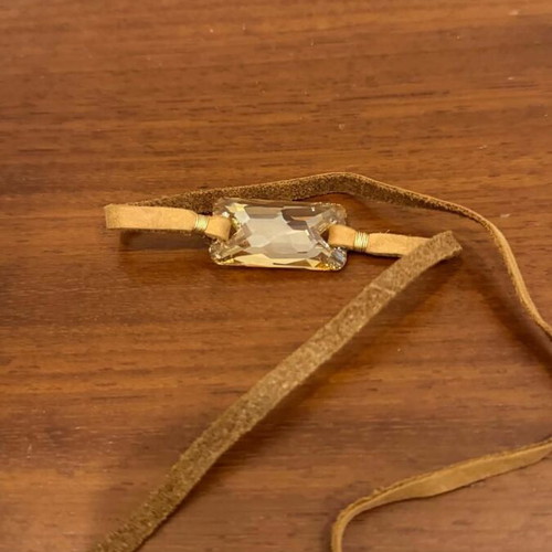 Leather bracelet with crystal in beige and gold tones, like new