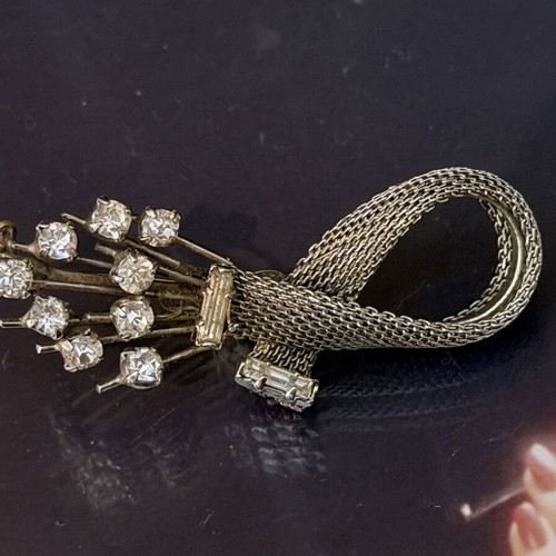 Art Deco vintage Czechoslovakian brooch like new