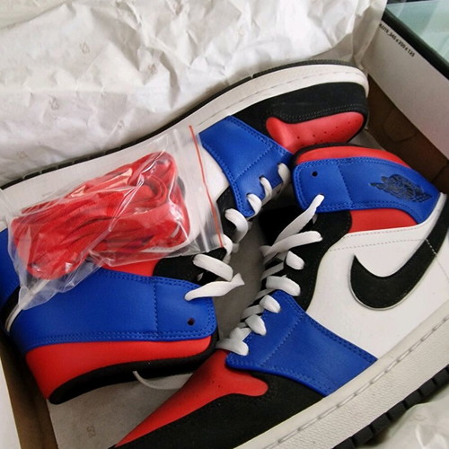 Air Jordan 1 Mid sneakers like new, size 46, colorful