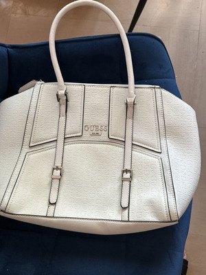 Guess handbag new, white with leopard lining