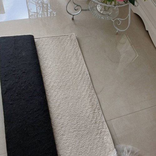 Ecru Carpet 240x200 Like New