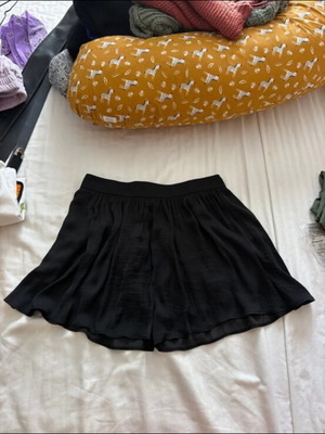 Bershka black shorts skirt used, size M 38 10