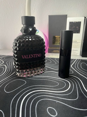Valentino Born in Roma Intense 8ml eau de parfum new