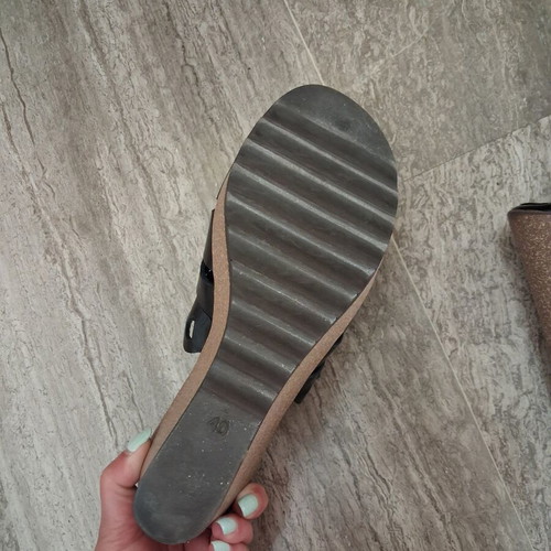 Kokka leather platform sandals like new, size 40, black