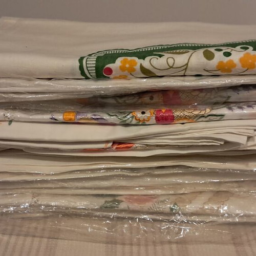 Table linens set new, 20 pieces, various sizes and designs