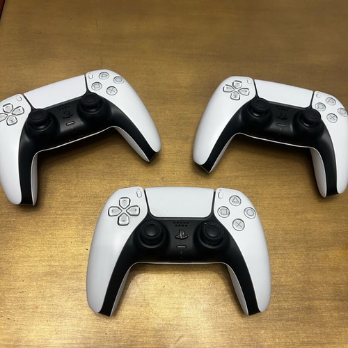 PS5 controller charging dock with 2 controllers like new