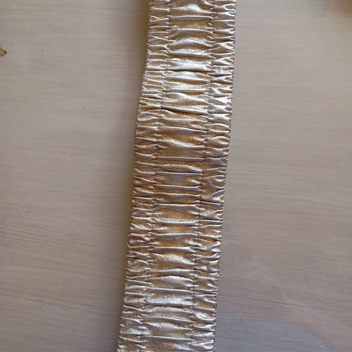 Fullah Sugah adjustable belt with elastic like new