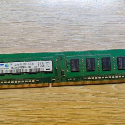 Samsung RAM 2GB DDR3 1600MHz like new
