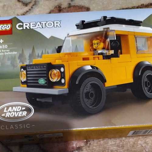 Land Rover Classic Defender Creator Lego new retired set