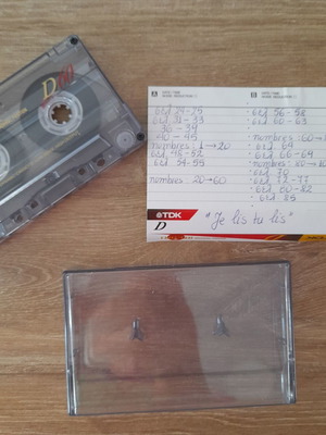 Je lis tu lis Audio Cassette from French Book