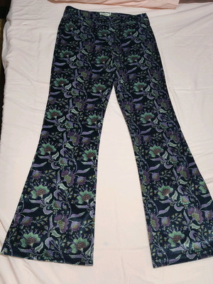 Attrattivo velvet floral παντελόνα XL σαν καινούργιο, μπλε και μωβ