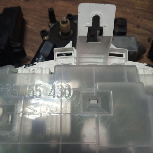 Mazda 5 speedometer used, C23555430