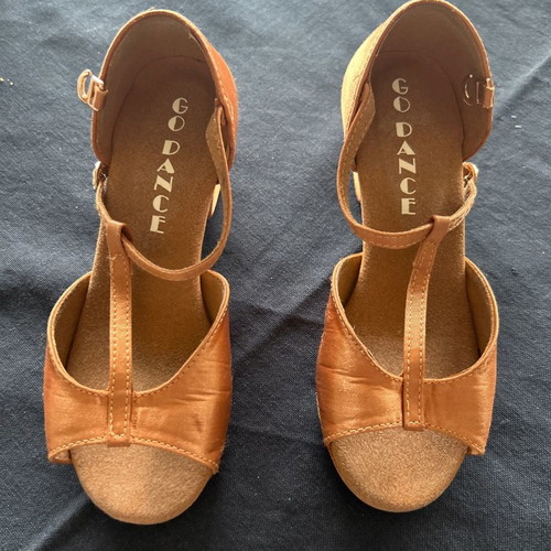 Latin children's shoes used size 29 brown