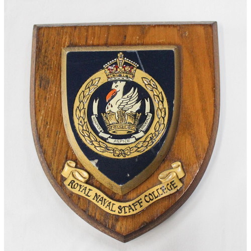 Αγγλική πλάκα σε ξύλινη βάση Royal Navy Staff College