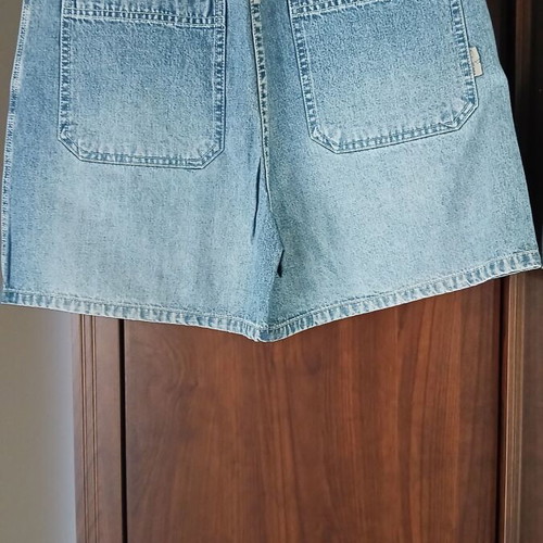 Cobb women's denim shorts like new, size M, 100% cotton