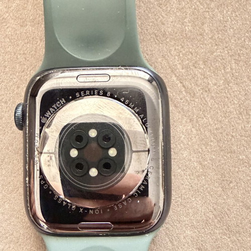 Apple Watch Series 8 45mm μεταχειρισμένο με αυθεντικό και 3 επιπλέον λουράκια