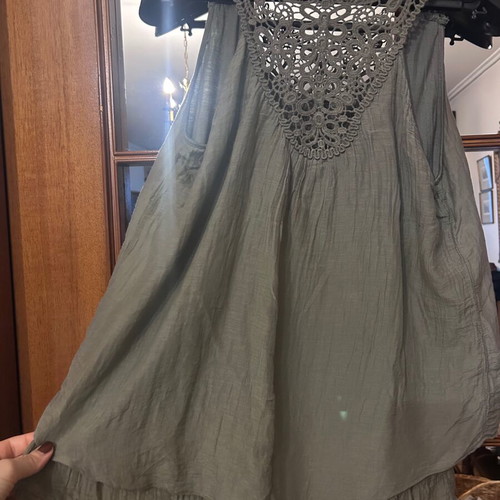 Boho Crochet Lace Tiered Tank Top Celestino like new, olive khaki, M/L