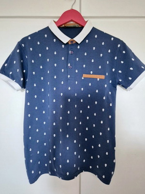 Mohicans Black Line polo shirt like new, size M, blue with skulls