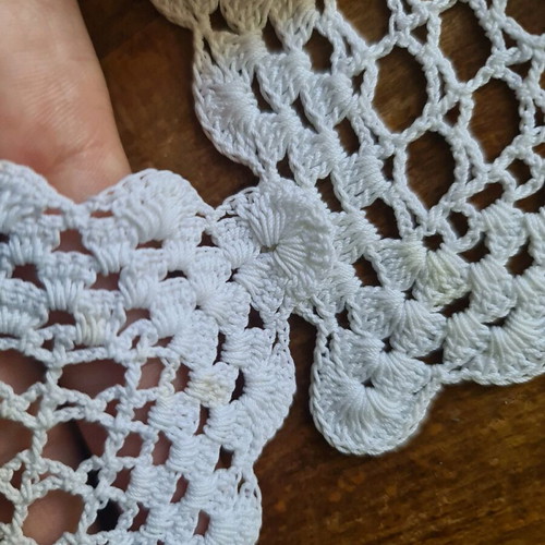 Doilies 5 pieces