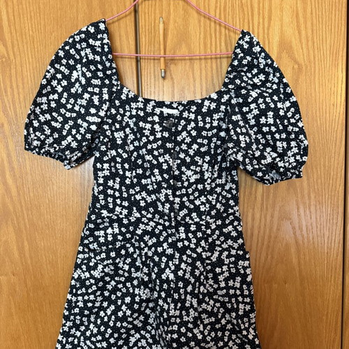 H&M romper like new, size M, black and white