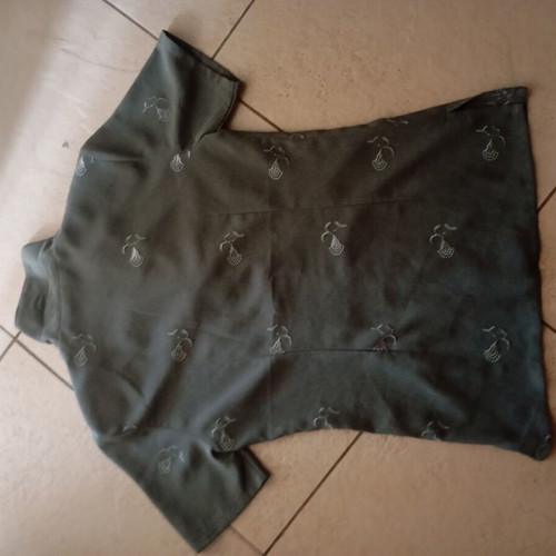 Floral women's shirt, size small, green