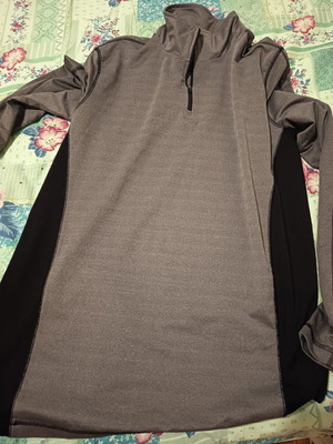 Men's sportswear set with long-sleeve shirt and pants like new, size L