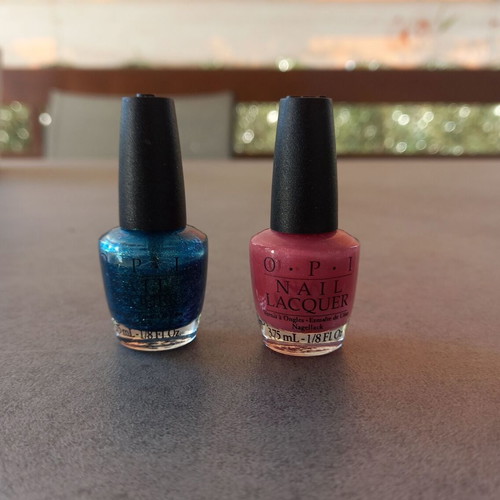 Set of 7 branded nail polishes like new, OPI, Pupa, Essence