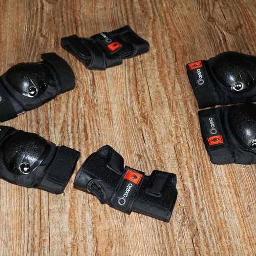 Protective set for roller new, size XS for teens