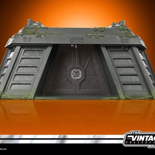 Star Wars Vintage Collection Endor Bunker with Rebel Commando 40th ROTJ