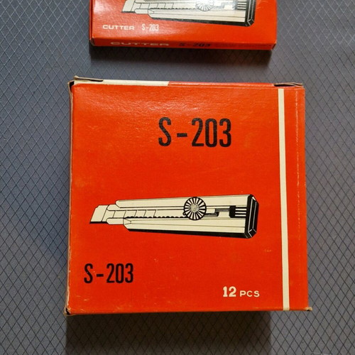 Cutter with tightening screw new, 18mm blade width