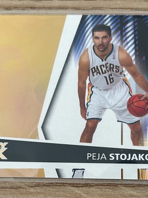 Peja Stojakovic Indiana Pacers Topps NBA 2006 αριθμημένη κάρτα σαν καινούργιο