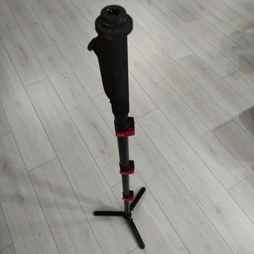 Zhiyun TransMount Telescopic Monopod with Tripod Feet and Extension Grip like new