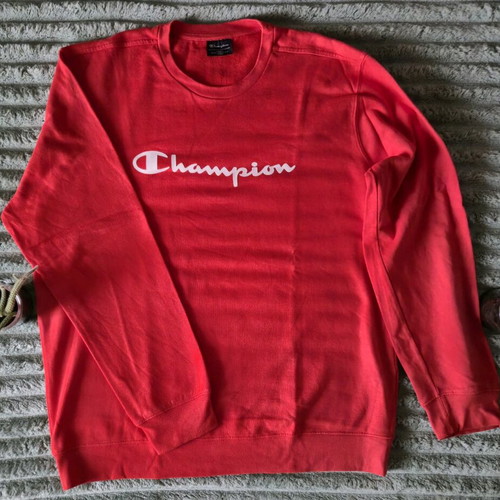 Champion sweatshirt without hood like new, size XXL, red