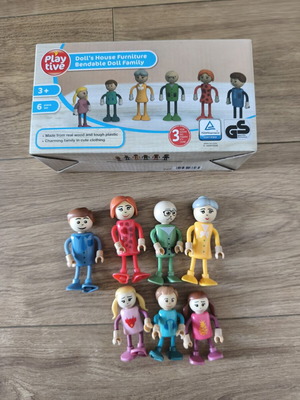 Playtive wooden family figures set of 6