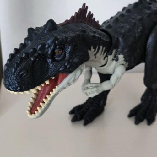 Jurassic World dinosaurs with sound and movement new