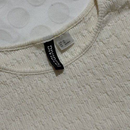H&M short sleeve top XS beige like new
